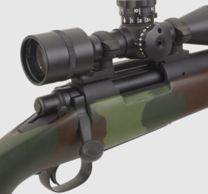 m40a1-detail-3a The McMillan M40A1 Commemorative features an US Optics MST-100 scope replicating the original Unertl.
