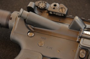 RugerSR556-LeadD590 The upper is full-on M4, flat-top, forward assist, ejector lump, as standard as Ruger can make it and not lower their standards.