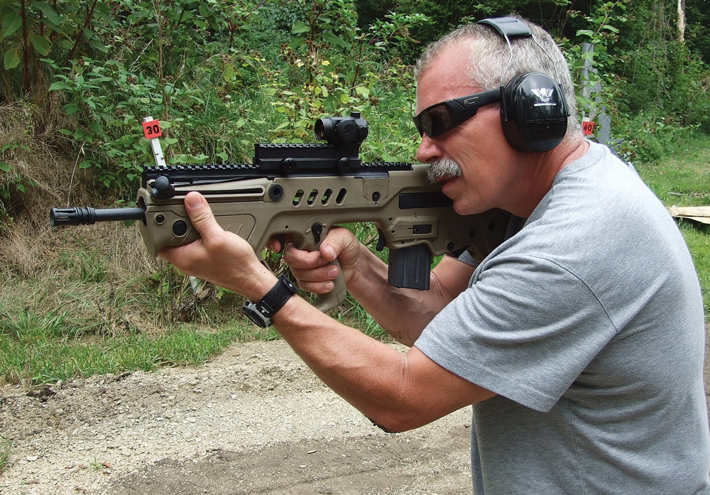 Retired SWAT officer Sgt. John Groom aided the author with a second opinion during testing. He admired the SAR the most for its compactness and agile handling.
