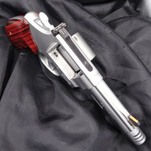 The PC 629 V-Comp is topped with an adjustable black rear sight and drift-adjustable blaze ramp front. Author photo